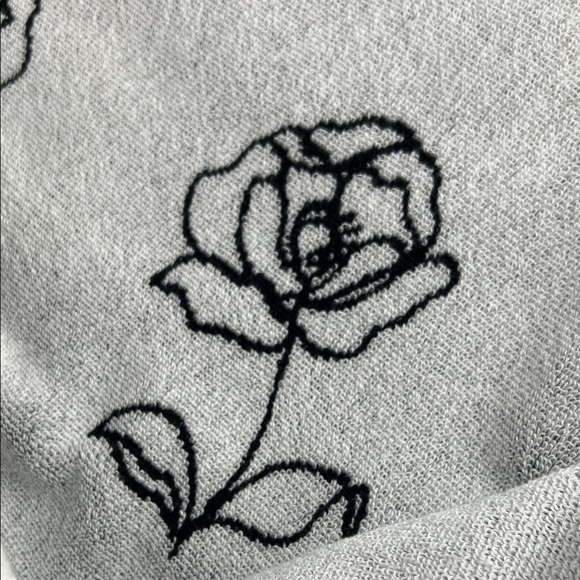 Deborah Connolly Bath Towel Set Floral Black White with Fringe Plush Cotton NEW - Picture 8 of 9